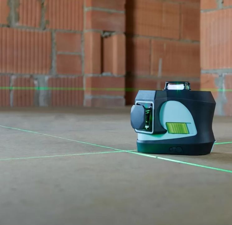 Niveau laser à 3 lignes vertes - Hedue M4 – Image 4