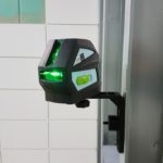 Niveau laser à ligne croisées